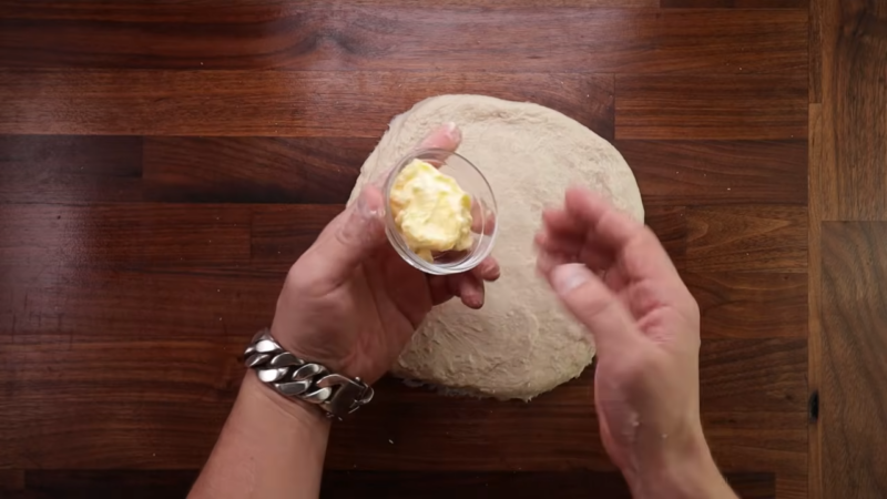 Using fat in baking bread